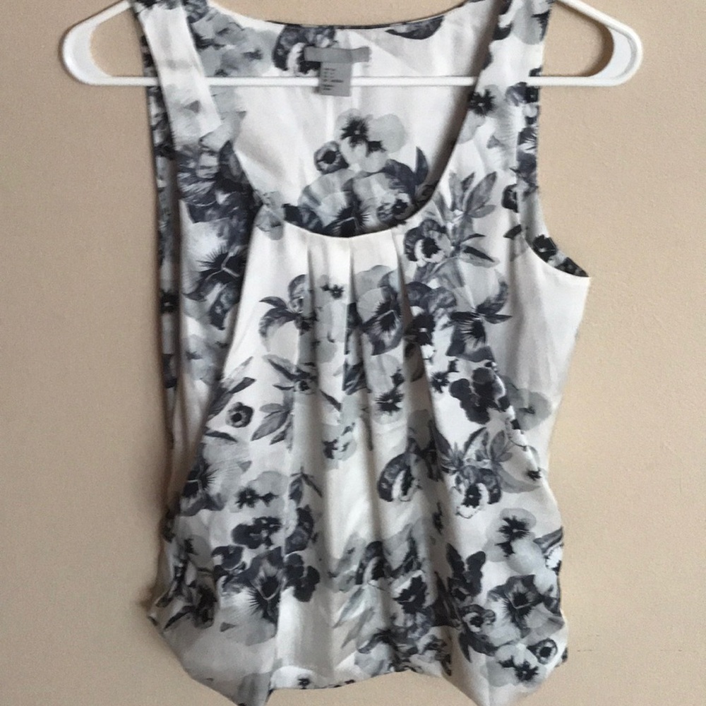 Floral black and white tank top